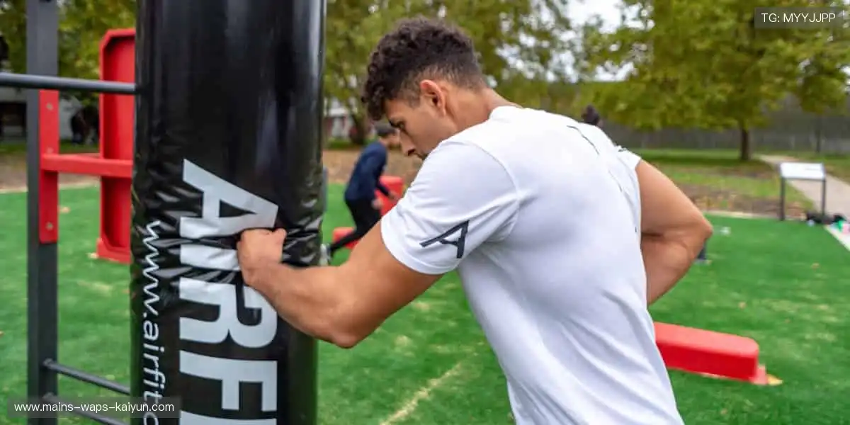 锁定屏幕,见证每一秒的心跳!📺 实时直播,与千万球迷同频共振!